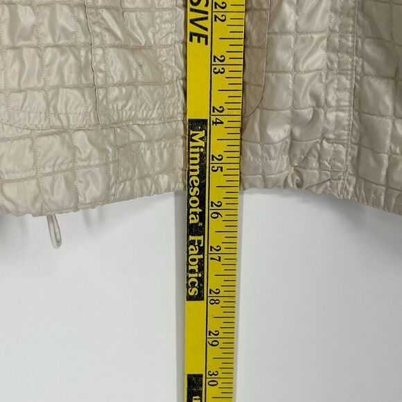 ZENERGY by CHICO'S Jacket Women's Size 1 Medium Beige Quilted Button Up Lined - Picture 9 of 10